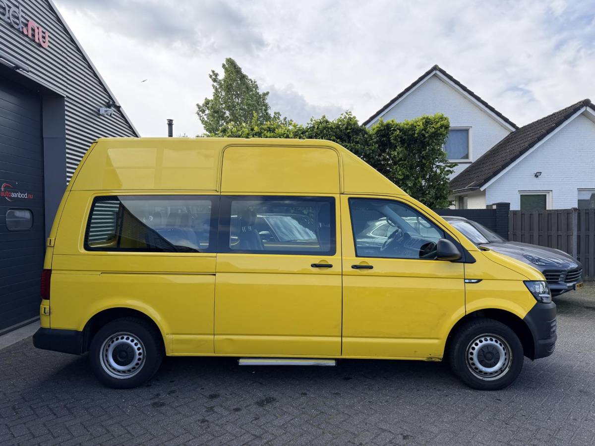 Volkswagen Transporter Volkswagen Transporter Kombi 2.0 TDI L2H3 Highline | Navigatie | DAB | Parkeersensoren |