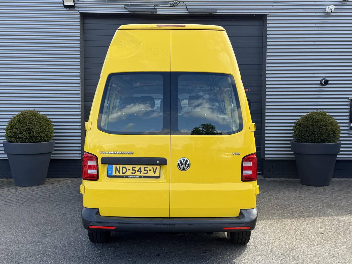 Volkswagen Transporter Volkswagen Transporter Kombi 2.0 TDI L2H3 Highline | Navigatie | DAB | Parkeersensoren |