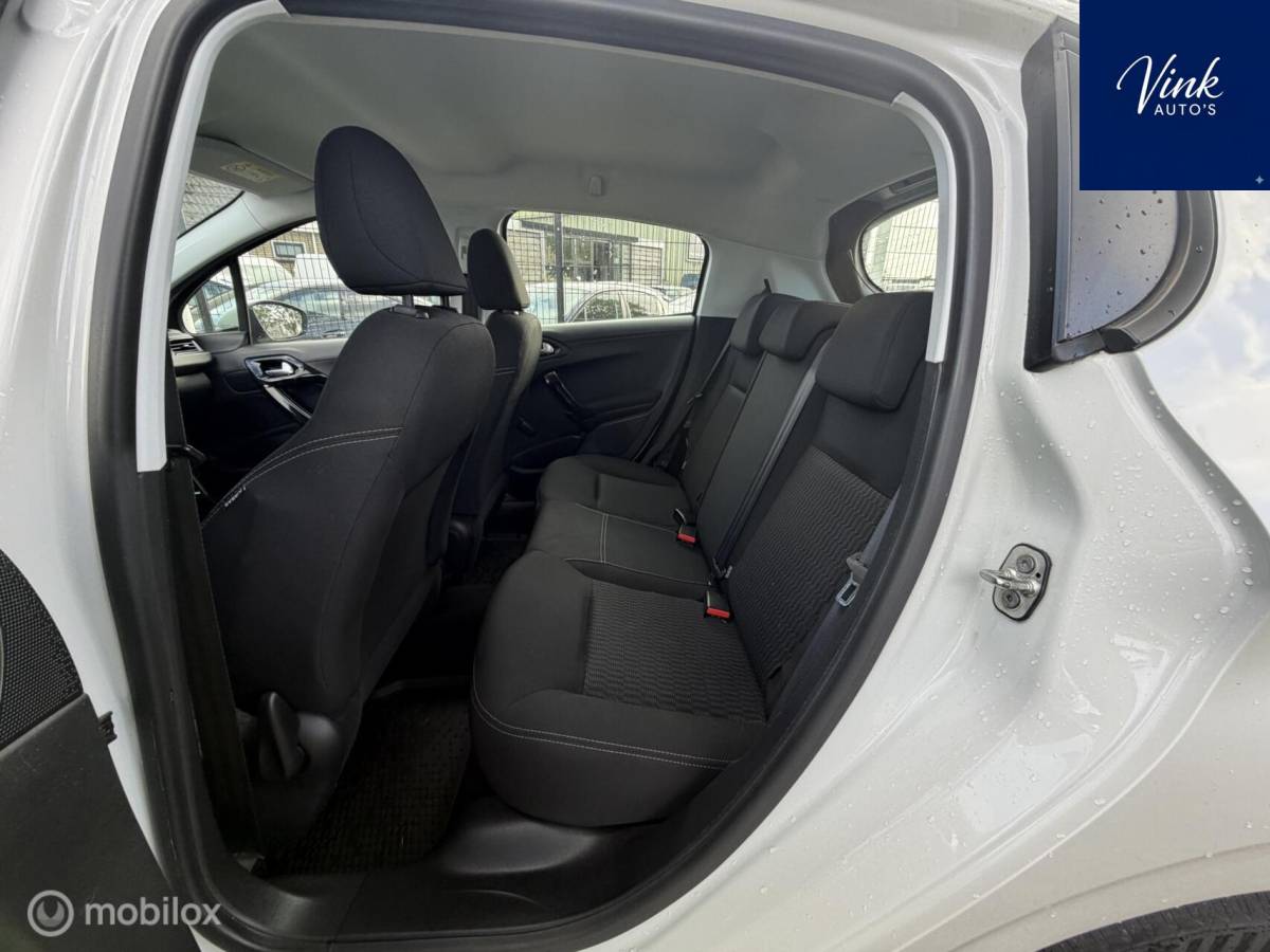 Peugeot 208 Peugeot 208 1.2 PureTech Blue Lion | NAV | LM Velgen | 5 Deurs | APK 5-2027