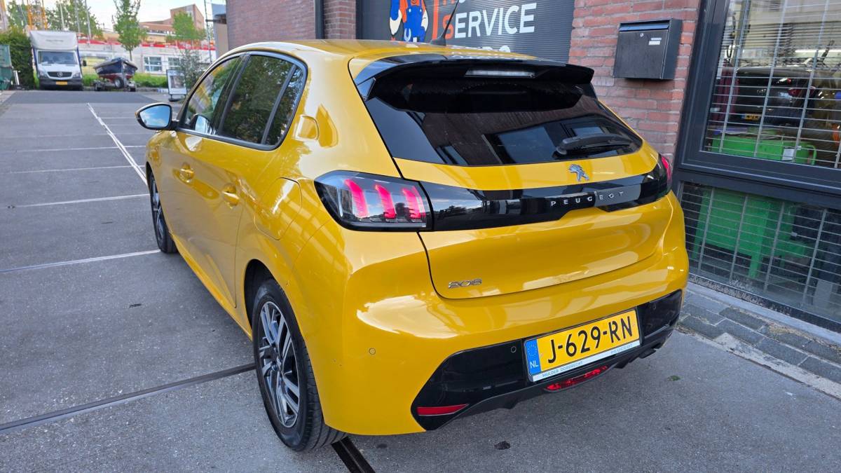 Peugeot 208 Peugeot 208 1.2 PureTech Allure l NAP l Carplay l virtual cockpit