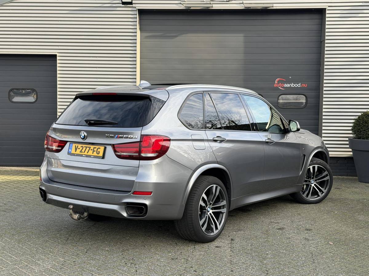 BMW X5 BMW X5 M50d | Panoramadak | Head-Up Display | Camera | Harmon Kardon | Elektrische Achterklep |