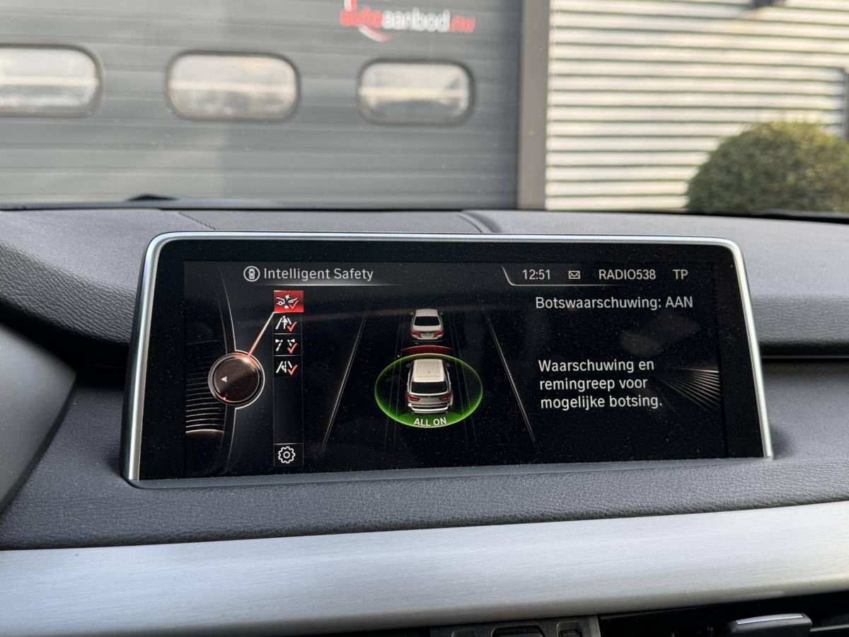 BMW X5 BMW X5 M50d | Panoramadak | Head-Up Display | Camera | Harmon Kardon | Elektrische Achterklep |