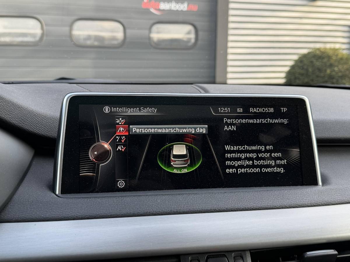 BMW X5 BMW X5 M50d | Panoramadak | Head-Up Display | Camera | Harmon Kardon | Elektrische Achterklep |