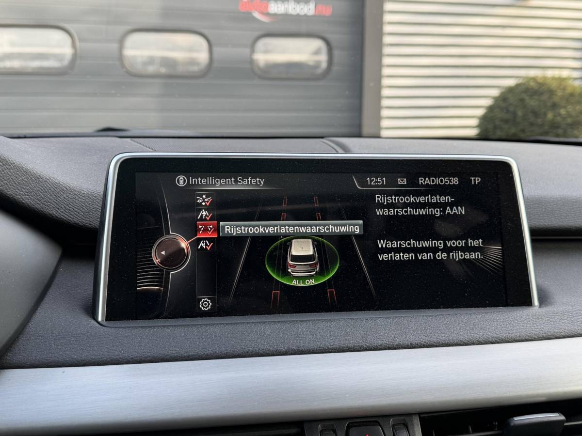 BMW X5 BMW X5 M50d | Panoramadak | Head-Up Display | Camera | Harmon Kardon | Elektrische Achterklep |