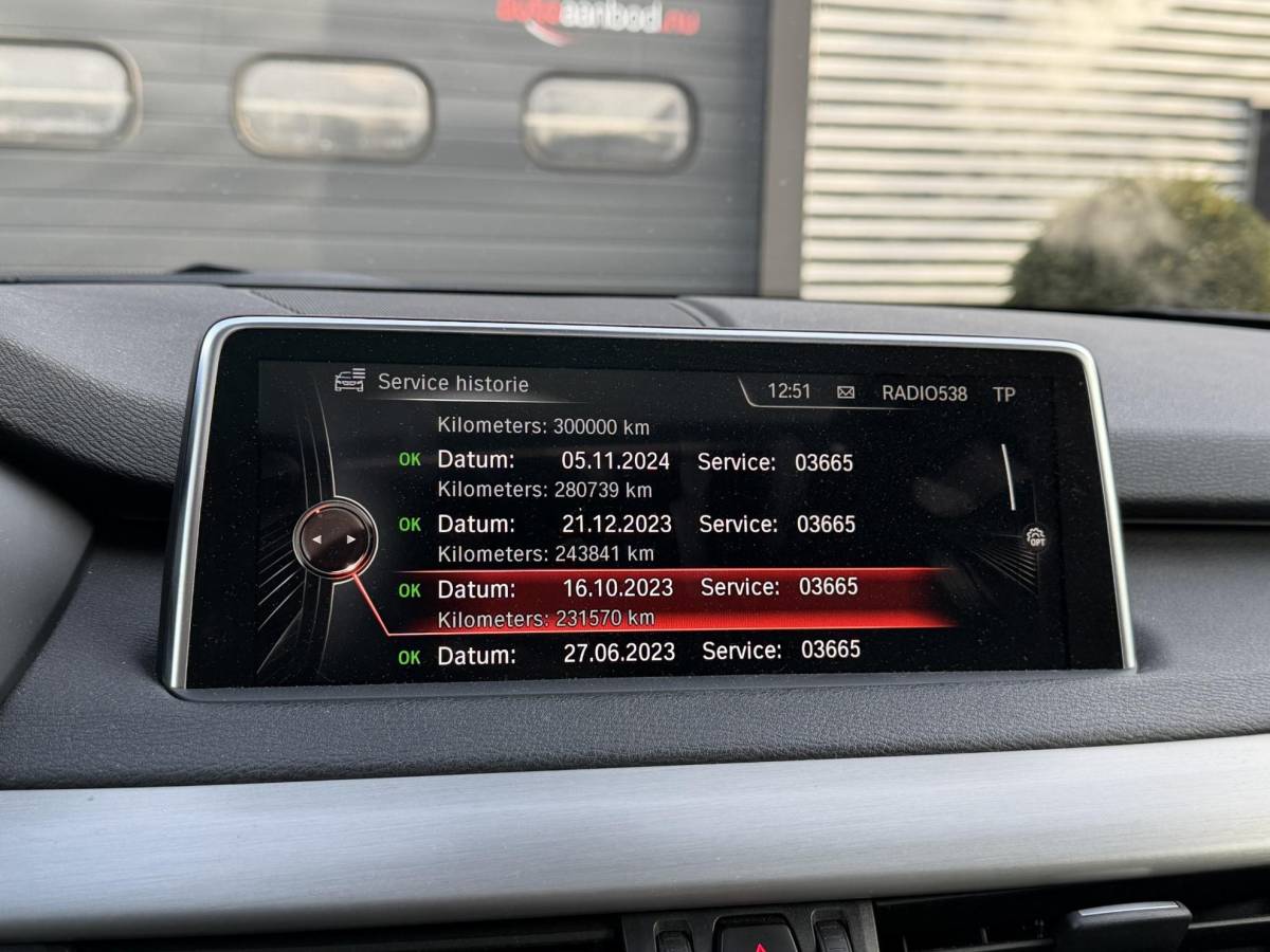 BMW X5 BMW X5 M50d | Panoramadak | Head-Up Display | Camera | Harmon Kardon | Elektrische Achterklep |