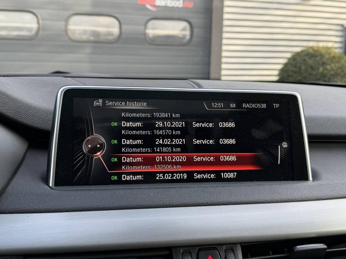 BMW X5 BMW X5 M50d | Panoramadak | Head-Up Display | Camera | Harmon Kardon | Elektrische Achterklep |