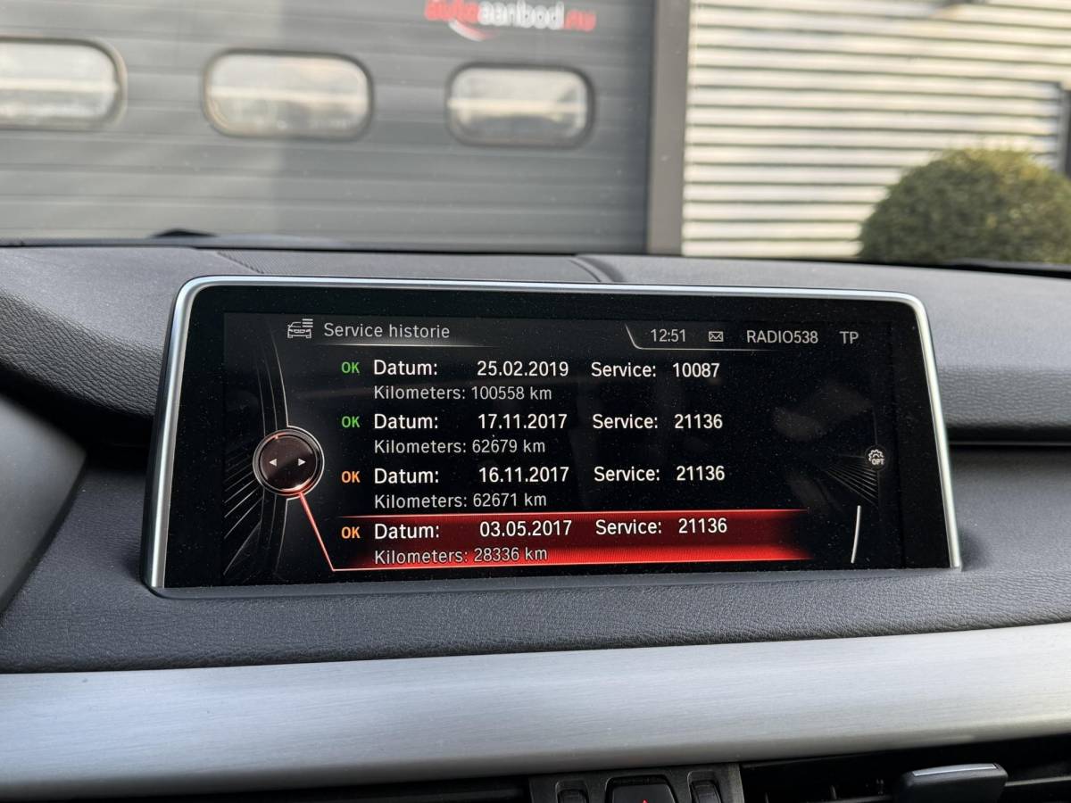 BMW X5 BMW X5 M50d | Panoramadak | Head-Up Display | Camera | Harmon Kardon | Elektrische Achterklep |