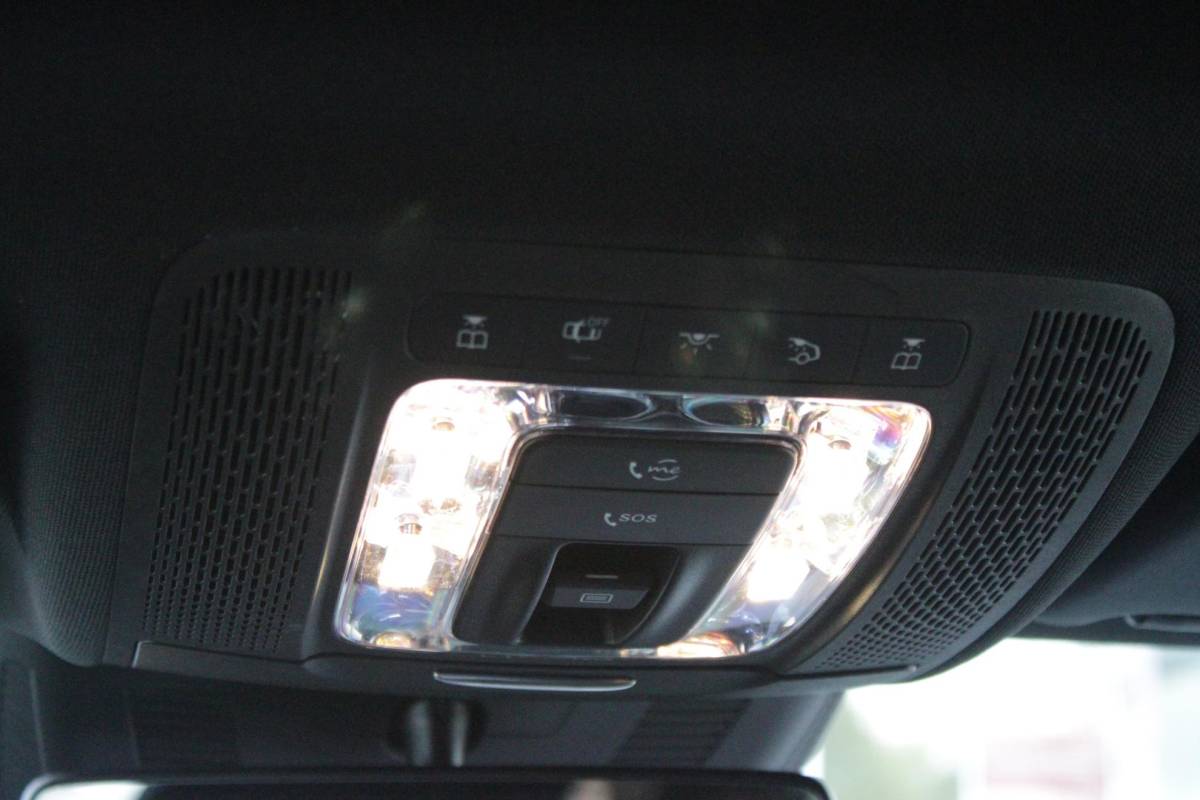 Mercedes-Benz A-Klasse Mercedes-Benz A-klasse 220 190PK AUTOMAAT BUSINESS SOLUTION AMG | PANORAMA SCHUIF/KANTEL DAK | SFEER VERLICHTING VOOR + ACHTER | STOEL VERWARMING OP BEIDE VOORSTOELEN | MULTIBEAM LED KOPLAMPEN | ACHTERUITRIJ CAMERA | APPLE CARPLAY/ANDROID AUTO | NAVIGATIE | CRUISE CONTROL | NIGHT PAKKET | VERKEERSLICHTEN WEERGAVE | 17″ LICHTMETALEN VELGEN AMG | HEMELBEKLEDING ZWART | MBUX MULTIMEDIA SYSTEEM | SPORTSTOELEN | PARKEERSENSOREN VOOR + ACHTER | DRAADLOZE TELEFOONLADER |