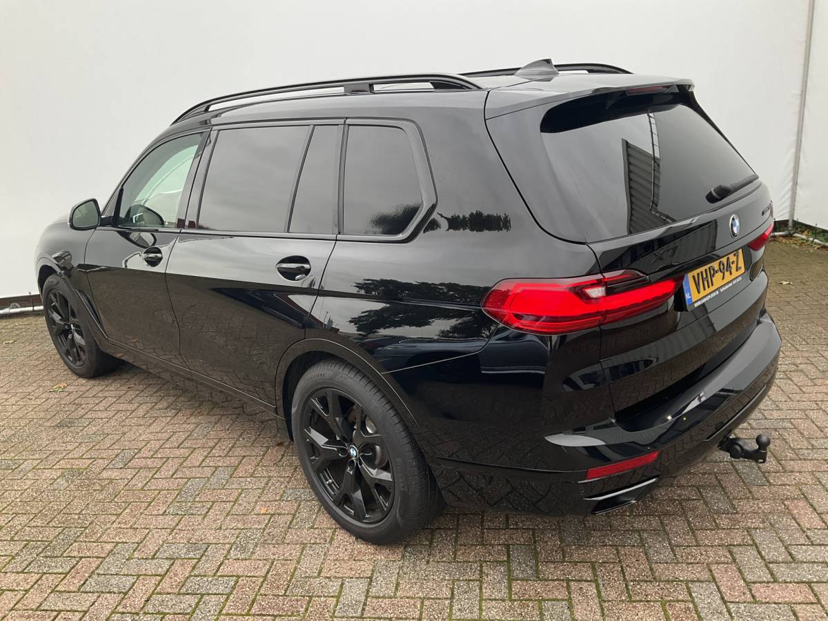 BMW  BMW X7 xDrive 30D VAN High Executive Pano.dak Leer Trekhaak Grijskenteken