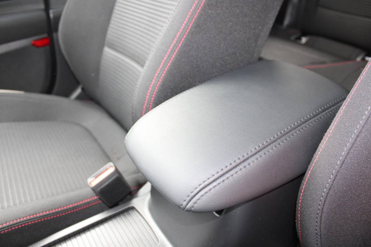 Ford Focus Ford Focus Wagon 1.0 EcoBoost Hybrid ST Line X | Automaat | Winterpack | Driver Assistance Pack | Privacy Glass | Camera