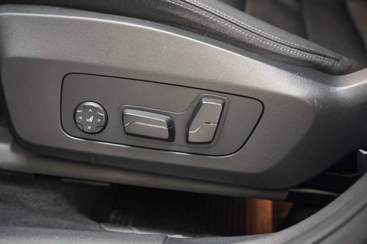 BMW 2 Serie BMW 2-serie Active Tourer 218i M Sport Aut. [ Panoramadak Leder HUD Harman/Kardon ]