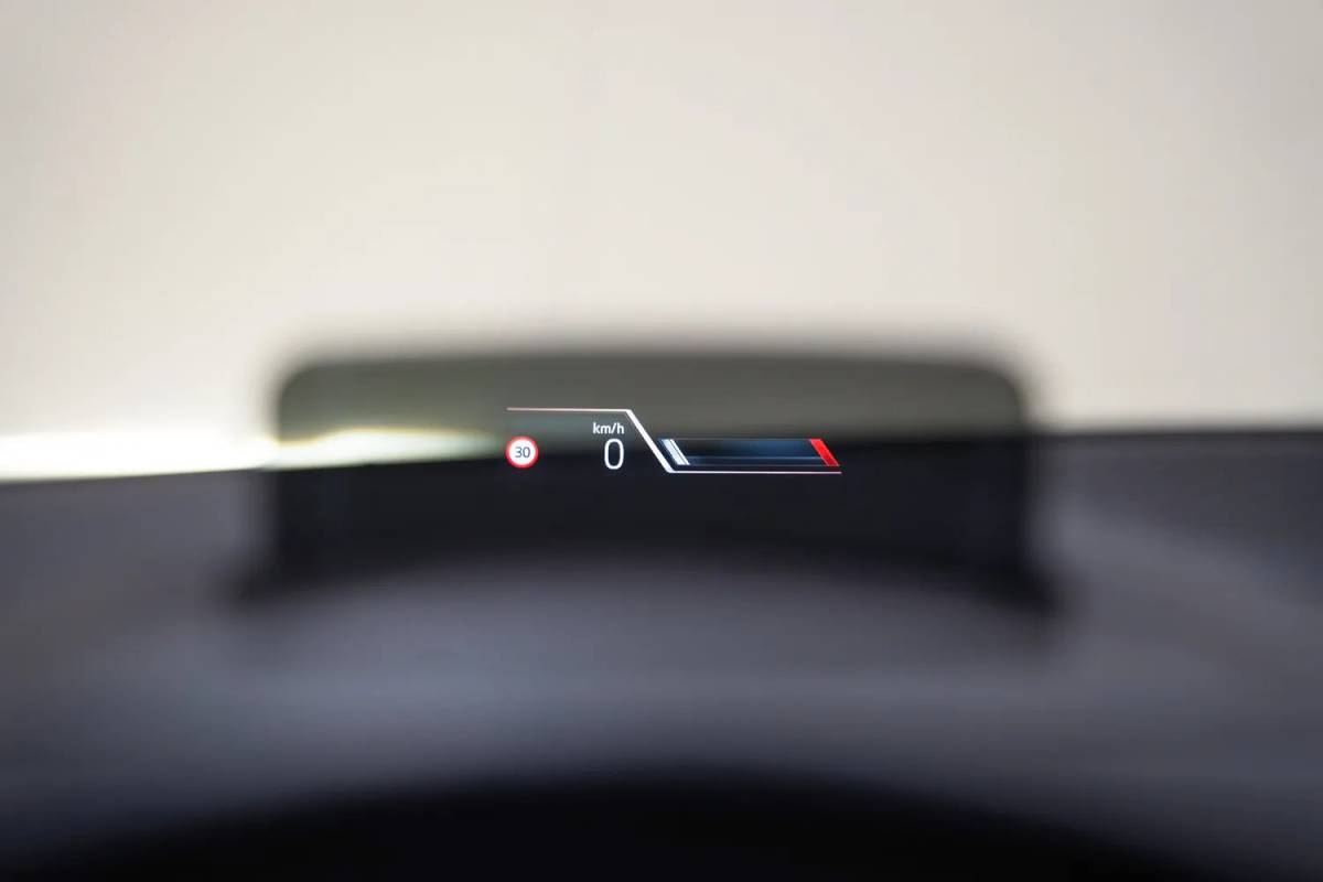 BMW 2 Serie BMW 2-serie Active Tourer 218i M Sport Aut. [ Panoramadak Leder HUD Harman/Kardon ]