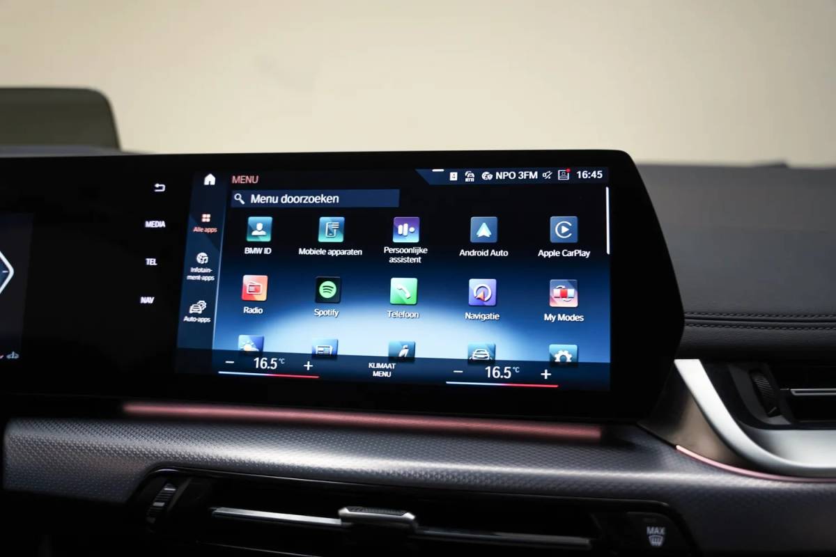 BMW 2 Serie BMW 2-serie Active Tourer 218i M Sport Aut. [ Panoramadak Leder HUD Harman/Kardon ]