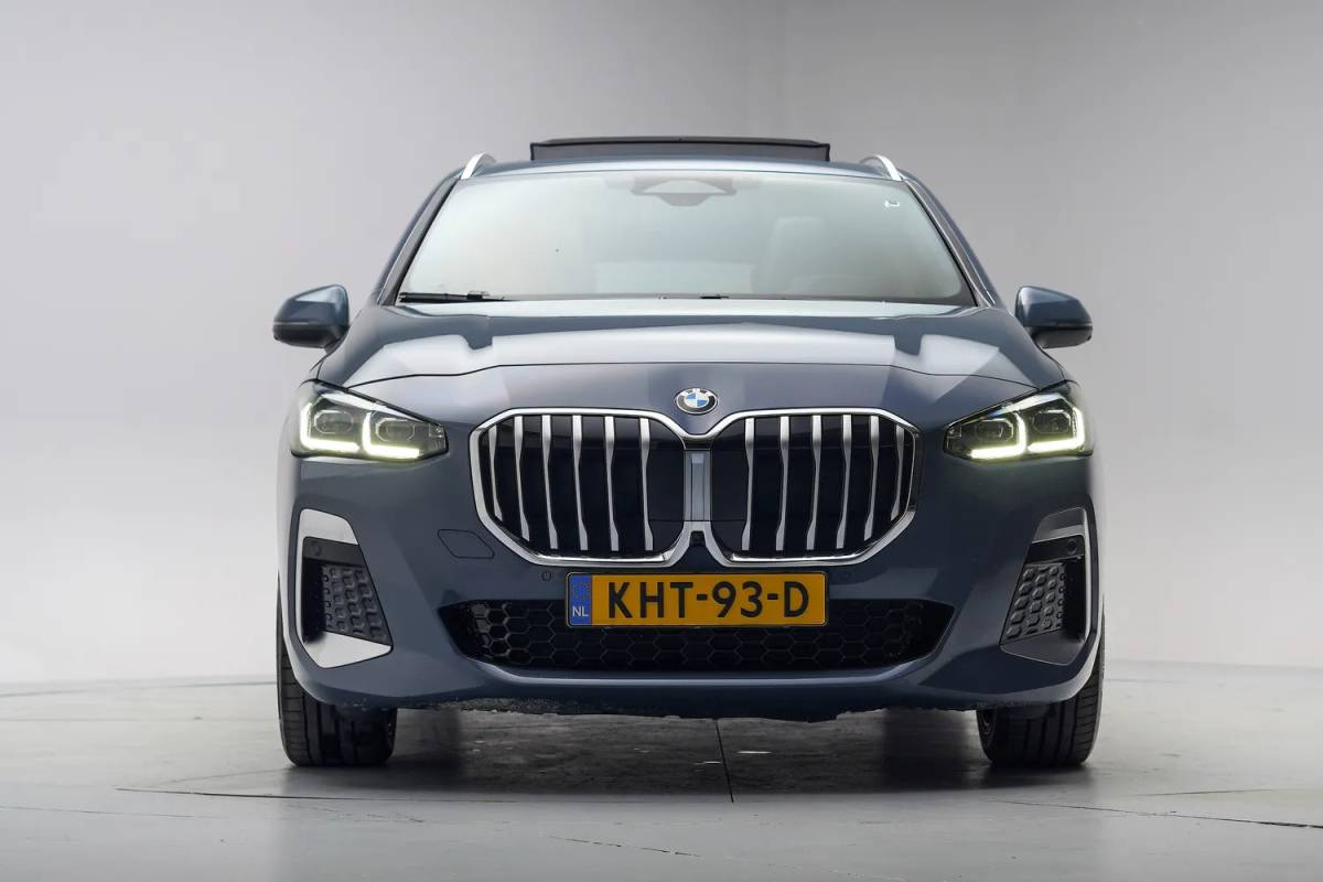 BMW 2 Serie BMW 2-serie Active Tourer 218i M Sport Aut. [ Panoramadak Leder HUD Harman/Kardon ]
