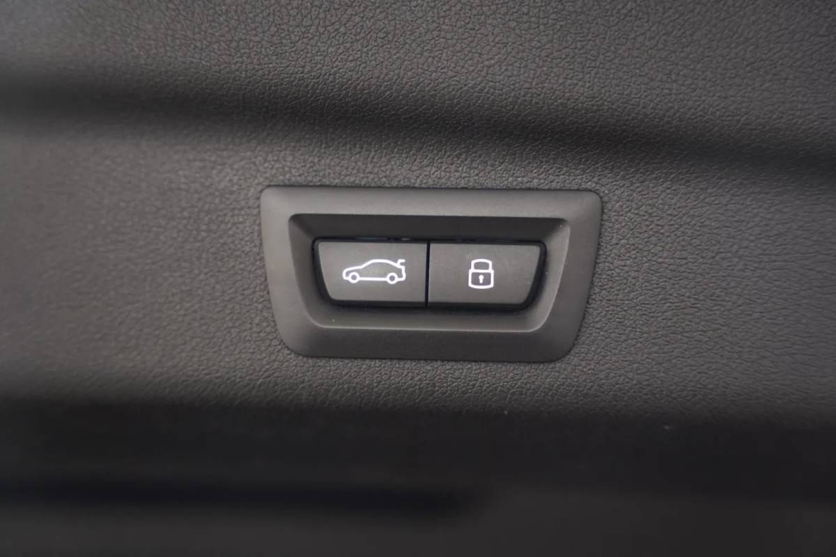 BMW 2 Serie BMW 2-serie Active Tourer 218i M Sport Aut. [ Panoramadak Leder HUD Harman/Kardon ]