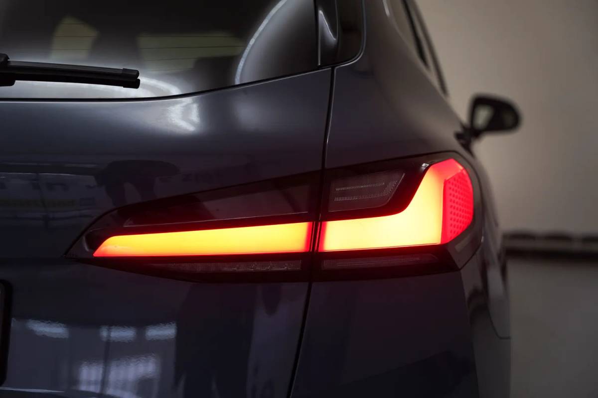 BMW 2 Serie BMW 2-serie Active Tourer 218i M Sport Aut. [ Panoramadak Leder HUD Harman/Kardon ]