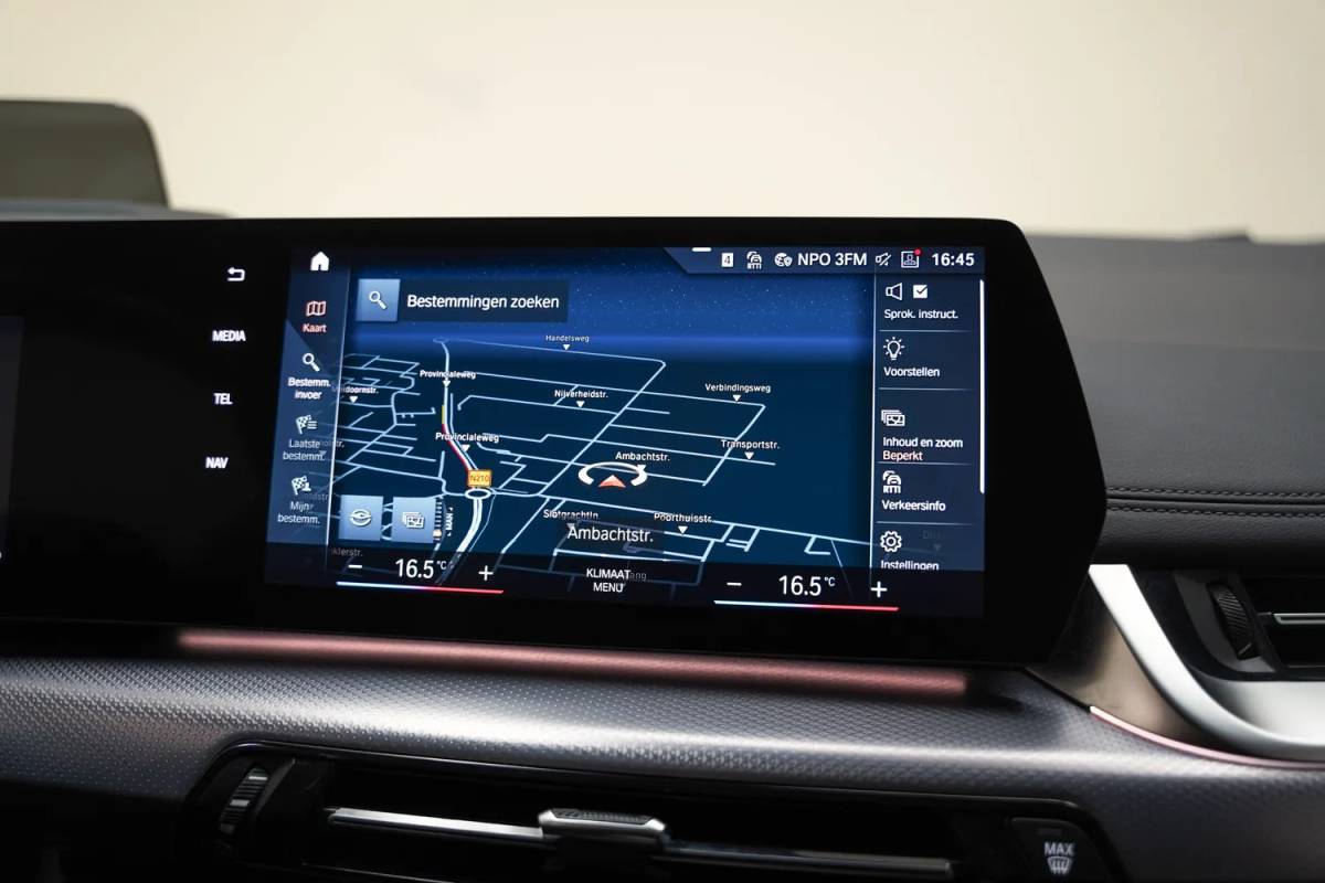 BMW 2 Serie BMW 2-serie Active Tourer 218i M Sport Aut. [ Panoramadak Leder HUD Harman/Kardon ]