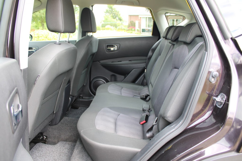 Nissan QASHQAI Nissan Qashqai 1.6 117pk Automaat Acenta ECC/Cruise/PDC/Trekhaak