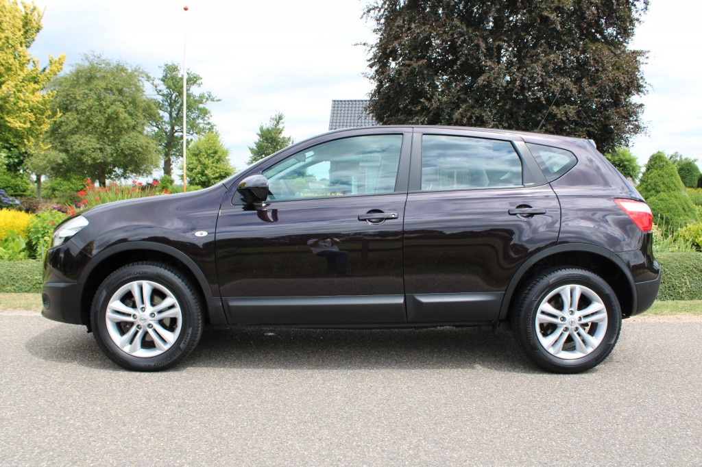 Nissan QASHQAI Nissan Qashqai 1.6 117pk Automaat Acenta ECC/Cruise/PDC/Trekhaak