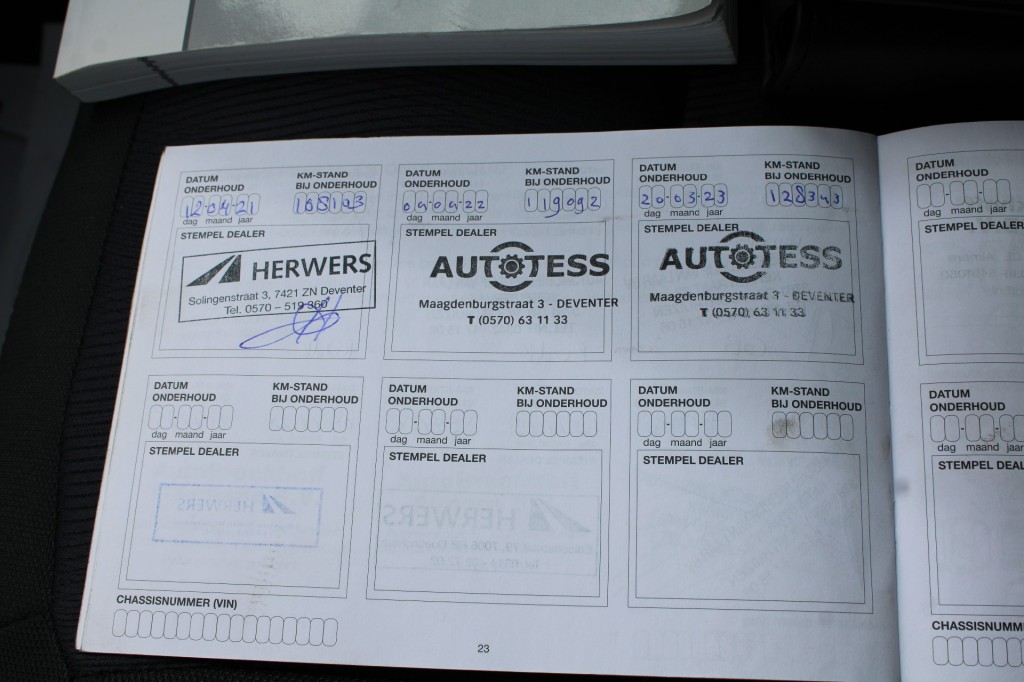 Nissan QASHQAI Nissan Qashqai 1.6 117pk Automaat Acenta ECC/Cruise/PDC/Trekhaak