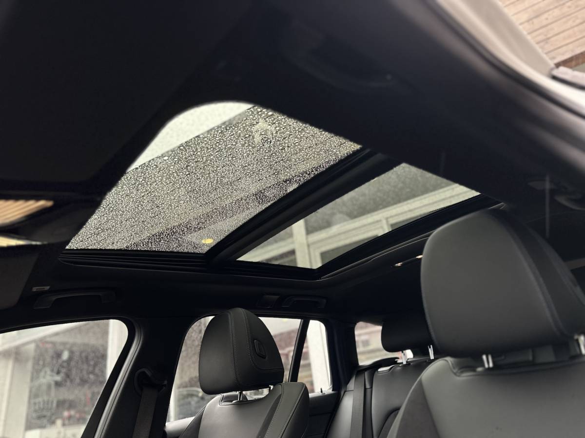 BMW 3 Serie BMW 3-serie Touring 330e xDrive Business Edition Plus 50 jahre  / Pano /  HUD / ECC  / 360 Camera