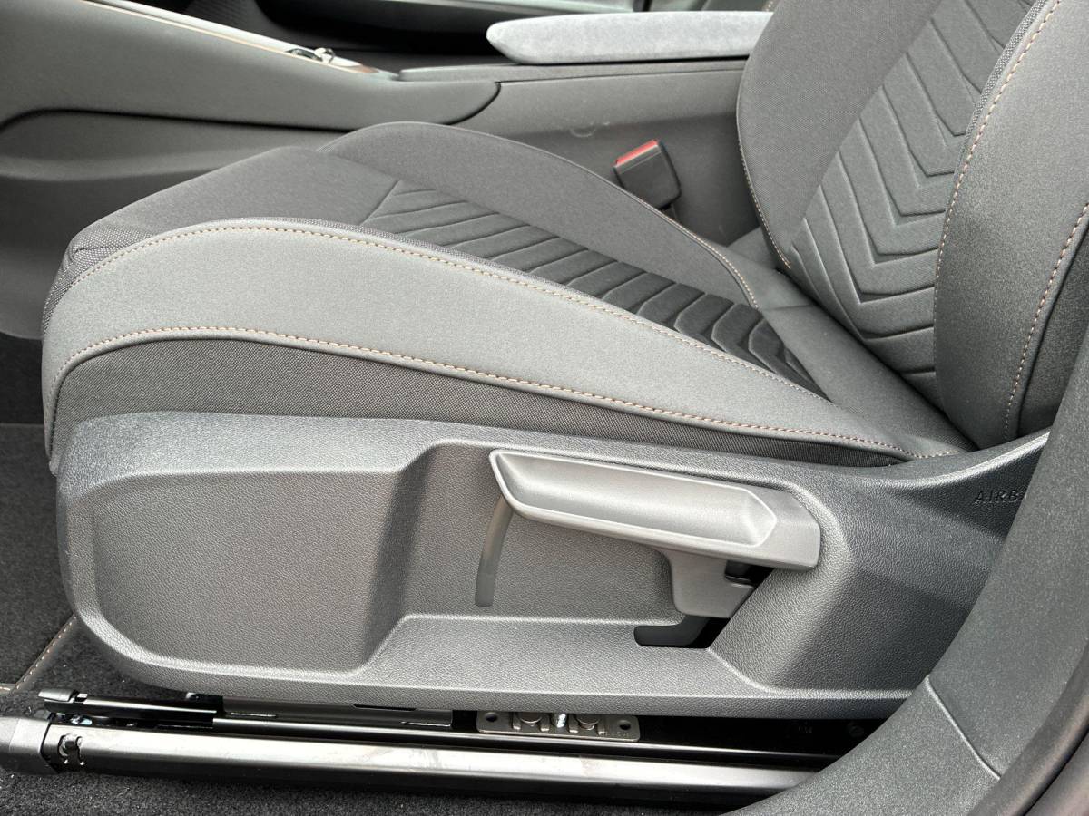 CUPRA Born CUPRA Born Business Limited 84 kWh 231 PK l 593 KM WLTP Range