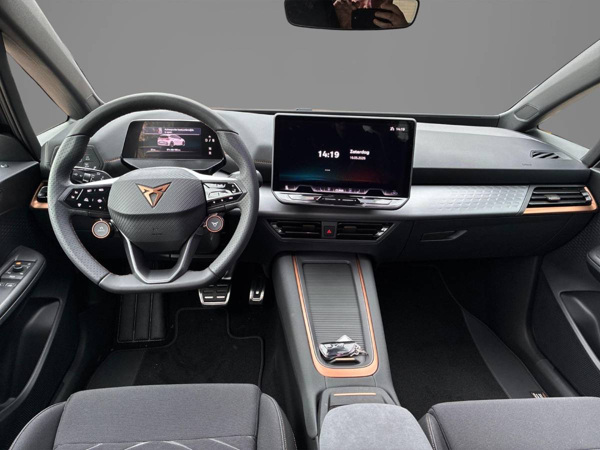 CUPRA Born CUPRA Born Business Limited 84 kWh 231 PK l 593 KM WLTP Range