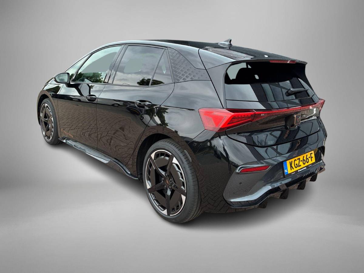 CUPRA Born CUPRA Born Business Limited 84 kWh 231 PK l 593 KM WLTP Range