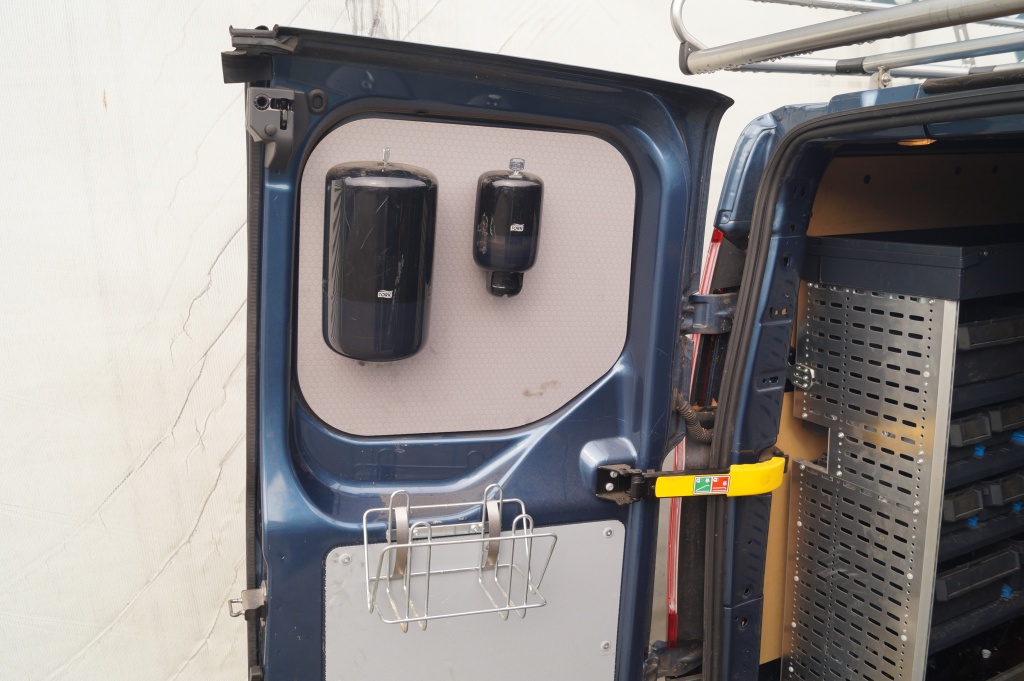 Ford Transit Custom Ford Transit Custom 300 2.0 TDCI L2-H1 Trend -TREKHAAK-AIRCO-