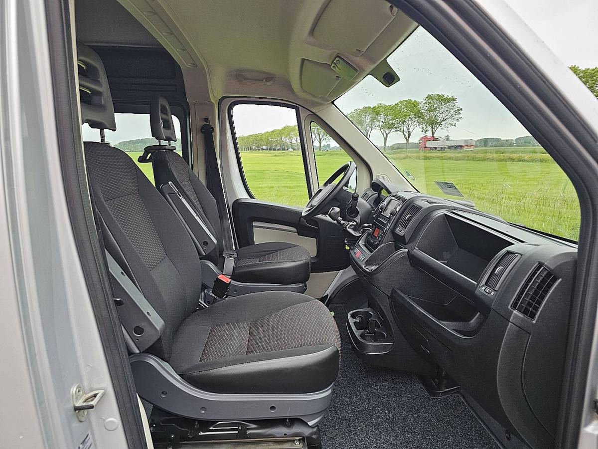 Peugeot Boxer PEUGEOT BOXER 435 dc clima euro6