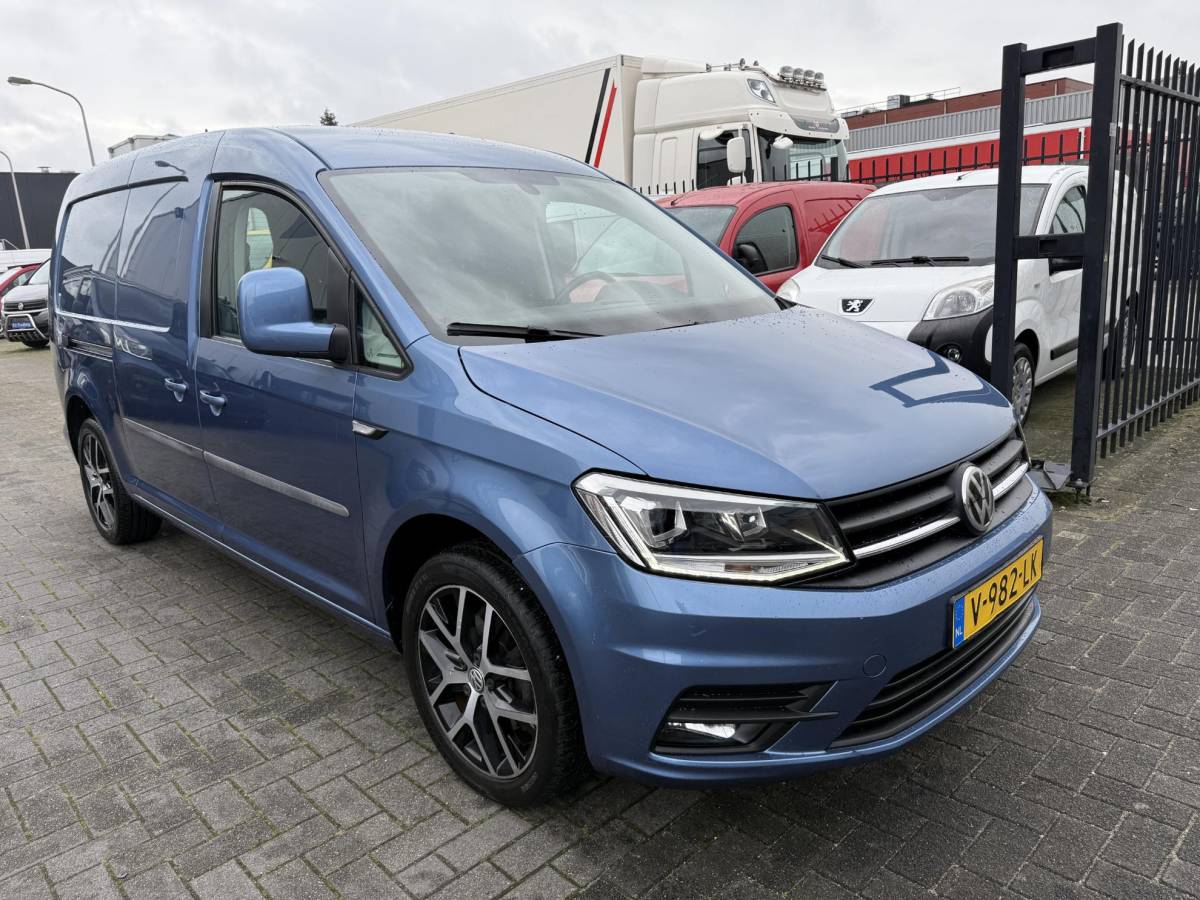 Volkswagen Caddy Volkswagen Caddy 2.0 TDI L2H1 BMT Maxi Highline Euro 6 DSG Alcantara NAVI APPLE CARPLAY