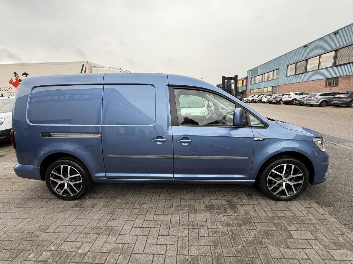 Volkswagen Caddy Volkswagen Caddy 2.0 TDI L2H1 BMT Maxi Highline Euro 6 DSG Alcantara NAVI APPLE CARPLAY