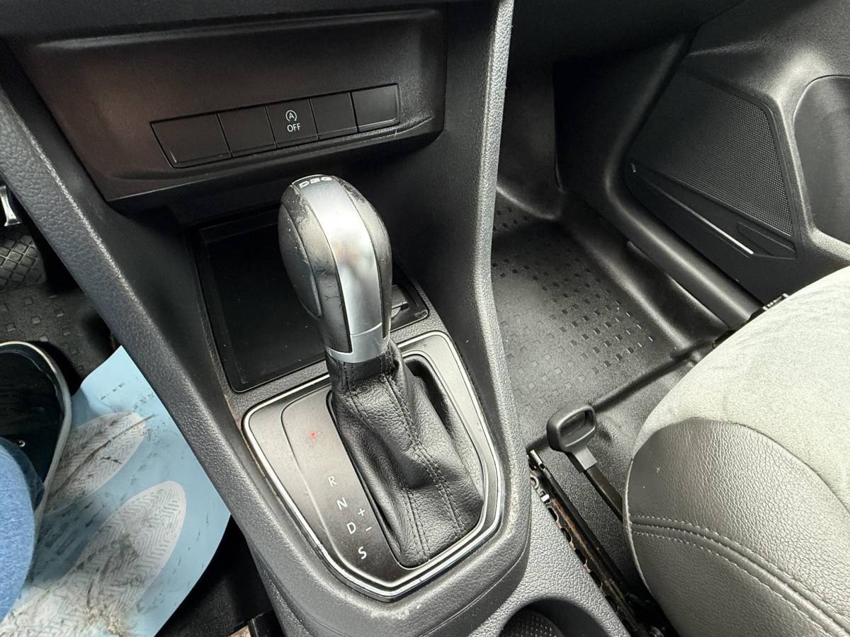 Volkswagen Caddy Volkswagen Caddy 2.0 TDI L2H1 BMT Maxi Highline Euro 6 DSG Alcantara NAVI APPLE CARPLAY