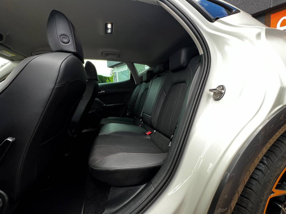 CUPRA Formentor Cupra Formentor 1.4 TSI e-Hybrid Essential 19”LMV_Cam_Stuurverw_Carplay