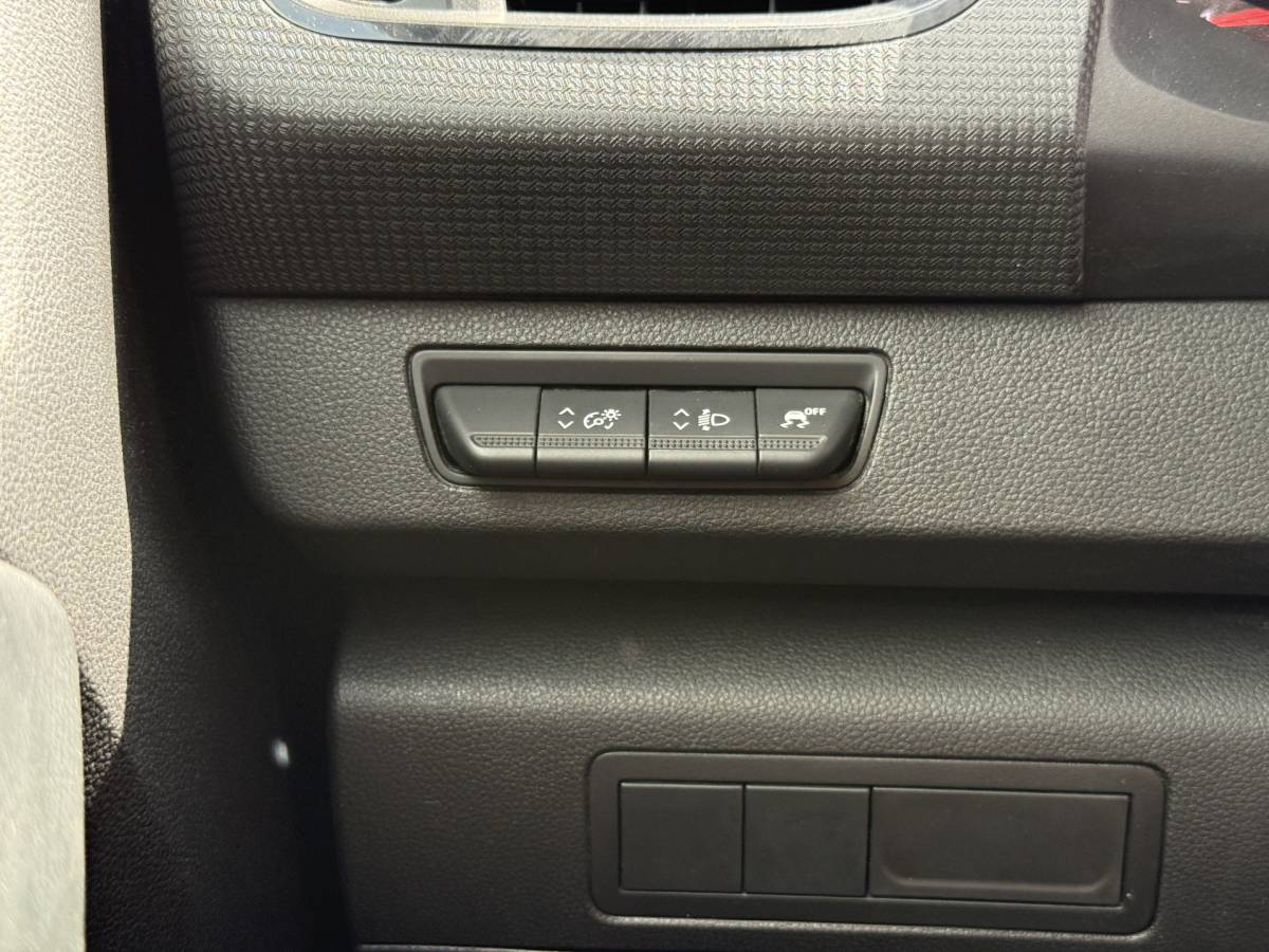 Nissan Townstar Nissan Townstar 1.3 130PK **Benzine** L1H1 LED Airco Carkit Bluetooth