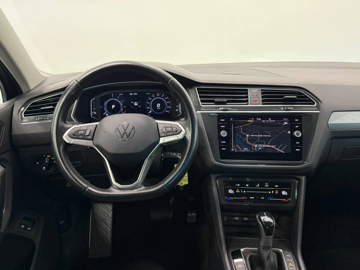 Volkswagen Tiguan Volkswagen Tiguan 1.4 TSI e-Hybrid PHEV Automaat 245 pk Life SoH 91 % Navigatie  Discover Trekhaak Media ACC Camera Trekhaak Digital Cockpit 3-zone Climatronic CarPlay DAB+ LED