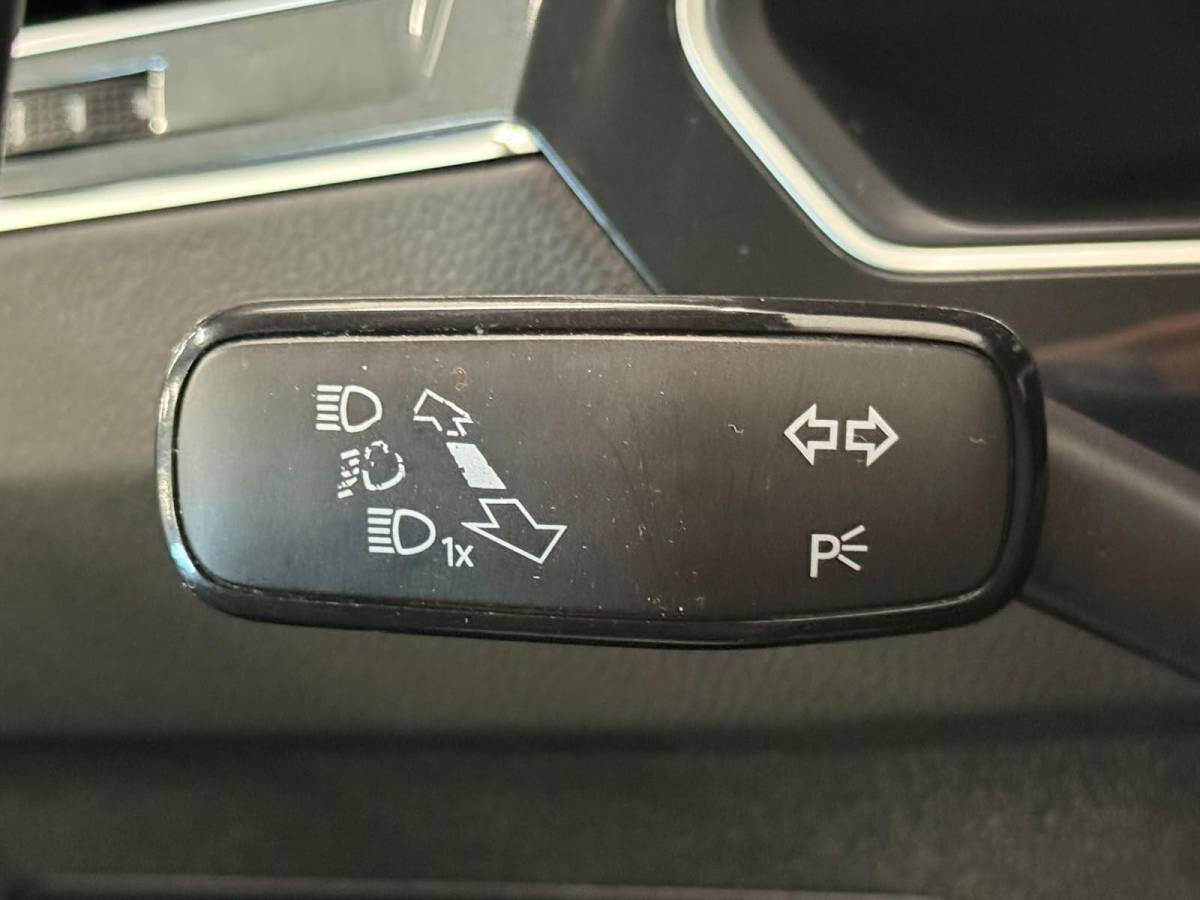 Volkswagen Tiguan Volkswagen Tiguan 1.4 TSI e-Hybrid PHEV Automaat 245 pk Life SoH 91 % Navigatie  Discover Trekhaak Media ACC Camera Trekhaak Digital Cockpit 3-zone Climatronic CarPlay DAB+ LED