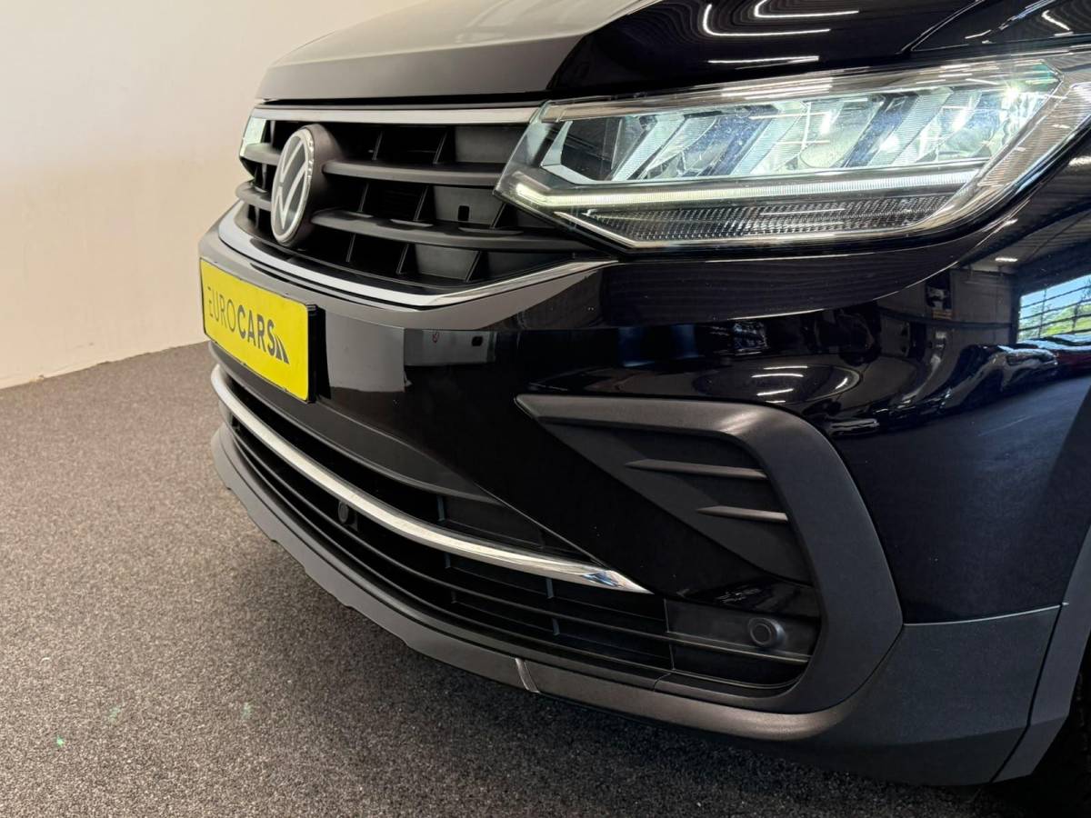 Volkswagen Tiguan Volkswagen Tiguan 1.4 TSI e-Hybrid PHEV Automaat 245 pk Life SoH 91 % Navigatie  Discover Trekhaak Media ACC Camera Trekhaak Digital Cockpit 3-zone Climatronic CarPlay DAB+ LED