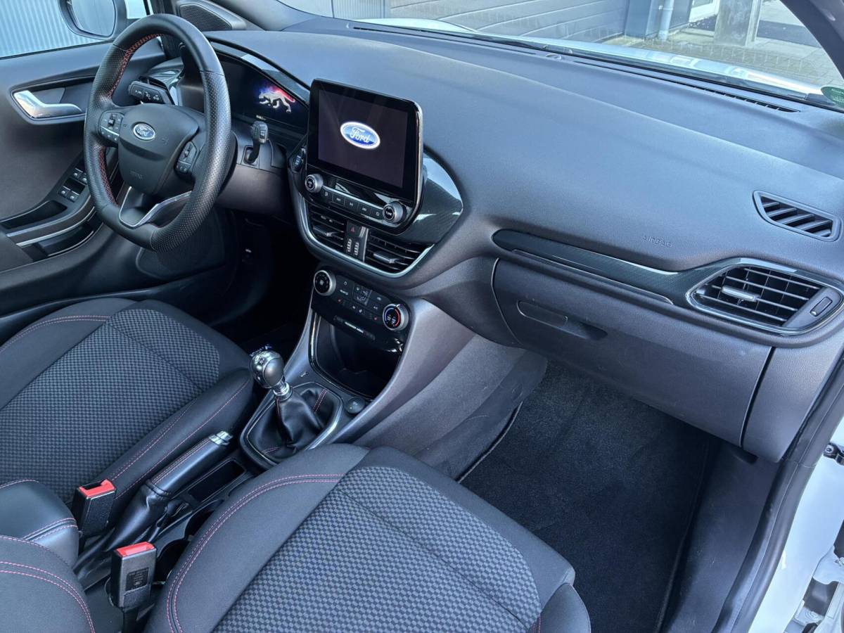 Ford Puma Ford Puma 1.0 EcoBoost Hybrid 125 PK ST-line | LED | WINTER PAKKET | 95000 KM!!!