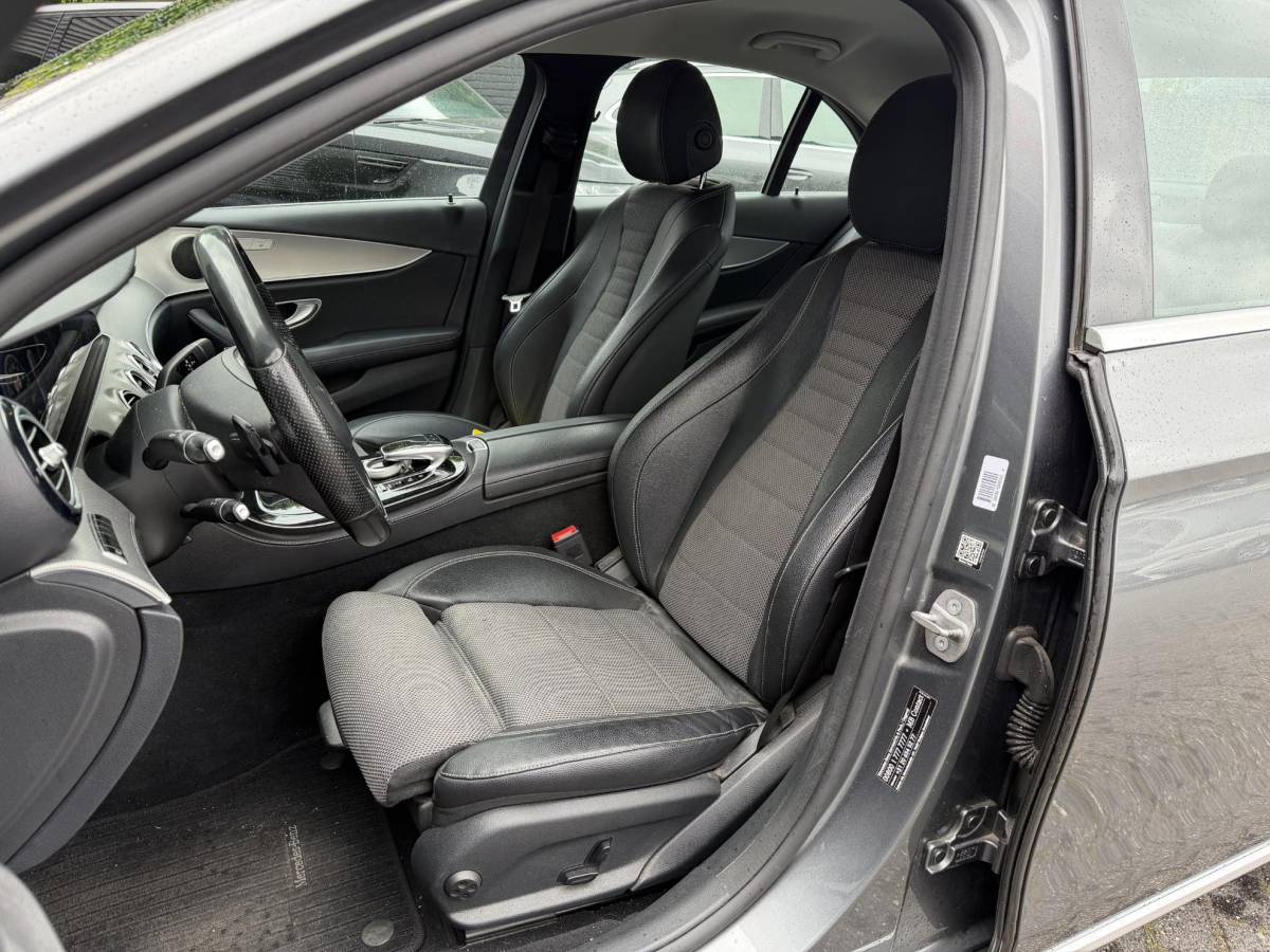 Mercedes-Benz E-Klasse Mercedes-Benz E-klasse 220 d Lease Edition | Camera | Head-Up | Widescreen | Sfeerverlichting | Navigatie |