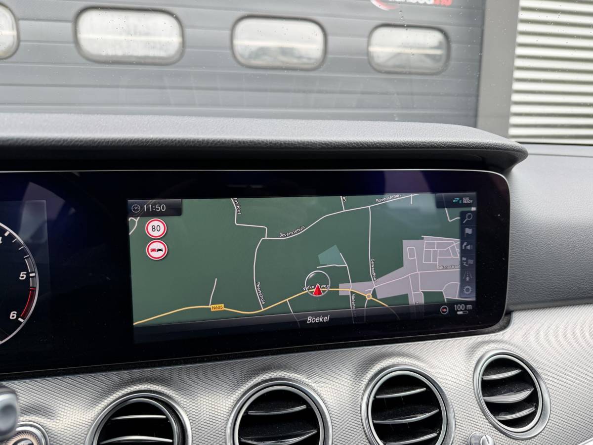 Mercedes-Benz E-Klasse Mercedes-Benz E-klasse 220 d Lease Edition | Camera | Head-Up | Widescreen | Sfeerverlichting | Navigatie |