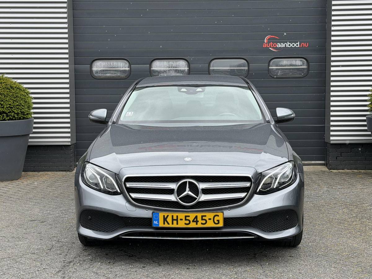 Mercedes-Benz E-Klasse Mercedes-Benz E-klasse 220 d Lease Edition | Camera | Head-Up | Widescreen | Sfeerverlichting | Navigatie |