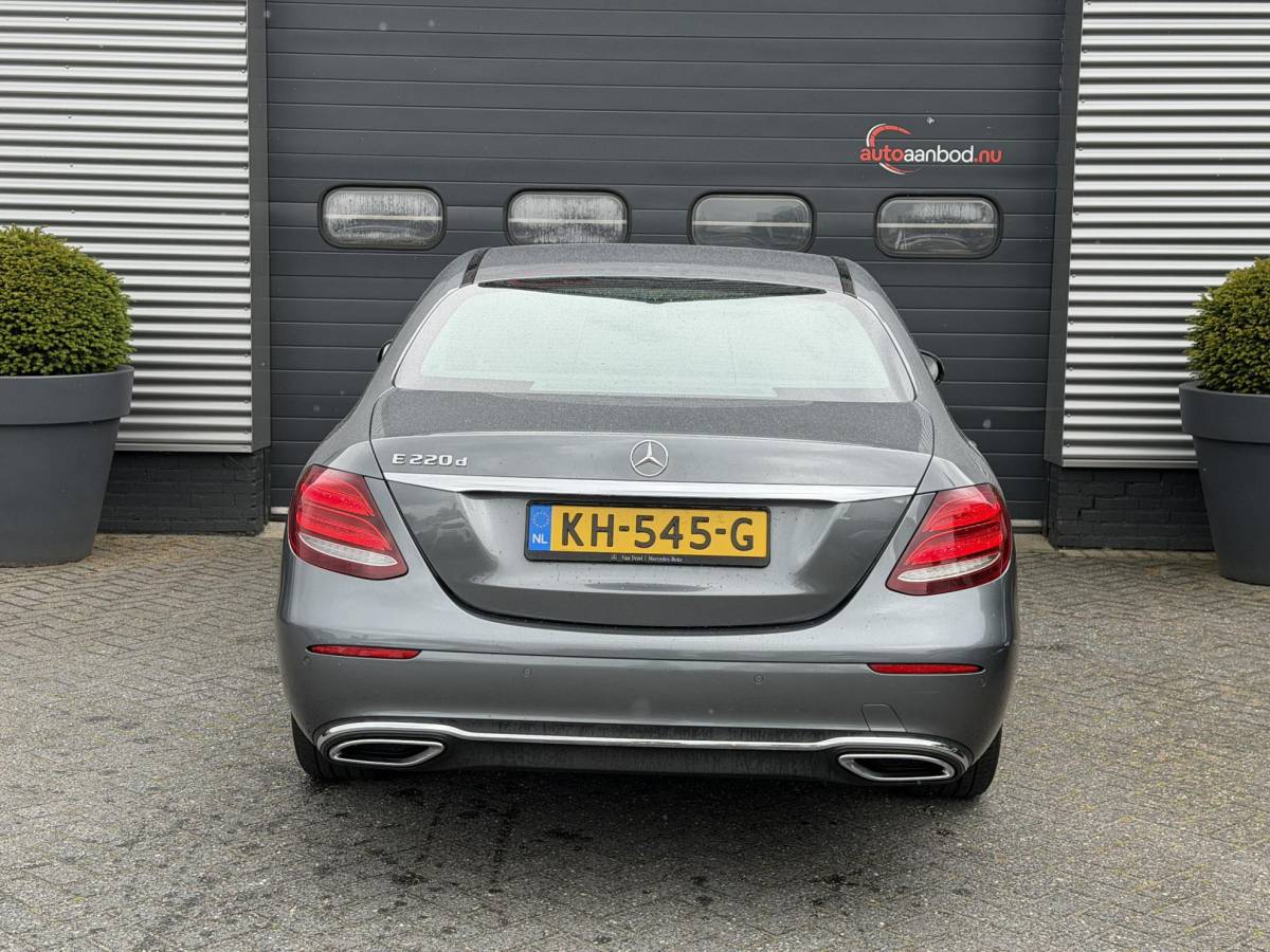 Mercedes-Benz E-Klasse Mercedes-Benz E-klasse 220 d Lease Edition | Camera | Head-Up | Widescreen | Sfeerverlichting | Navigatie |