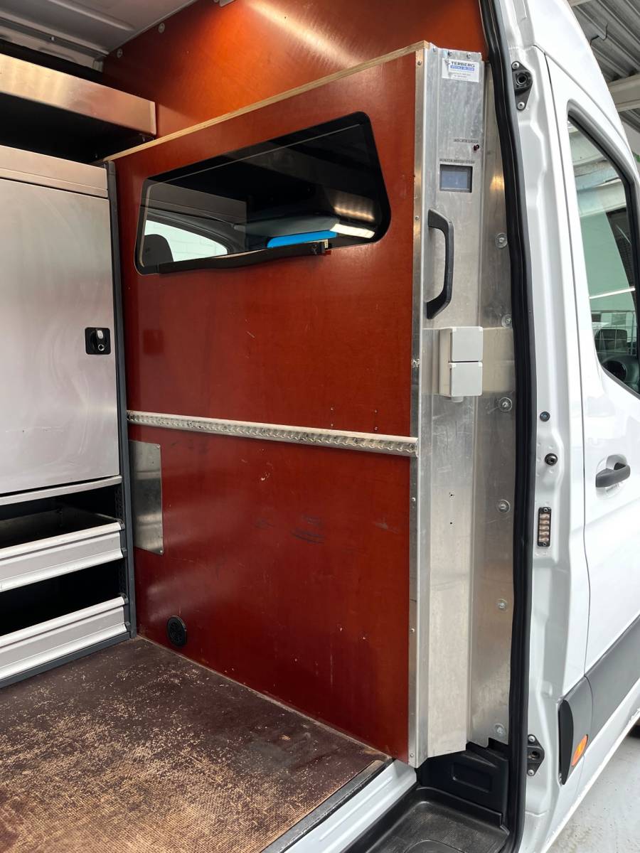 Mercedes-Benz Sprinter Mercedes-Benz Sprinter Automaat Servicewagen 314 2.2 CDI 140PK L2H2 euro6 BOTT, Victron V230, Standkachel Trekhaak RIJKLAARPRIJS
