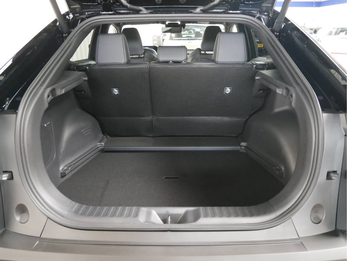 Subaru Uncharted Subaru Uncharted 2E-xcite+ 77 kWh 2-Tone Demo