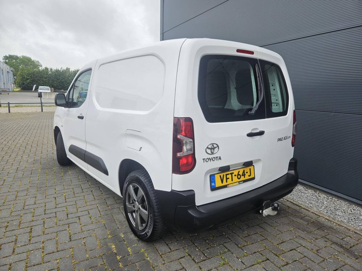 Toyota ProAce Toyota PROACE CITY 1.5 D-4D Airco Cruise LM-velgen Trekhaak