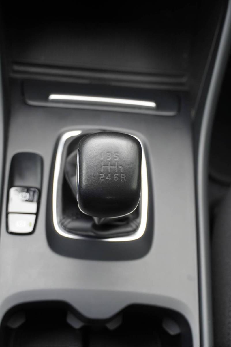 Volvo XC40 Volvo XC40 1.5 T2 Momentum BJ2021 Lmv 19″ | Led V+A | Pdc | App-Connect | Navi | Virtual cockpit | Climate control | Cruise control | Extra getint glas