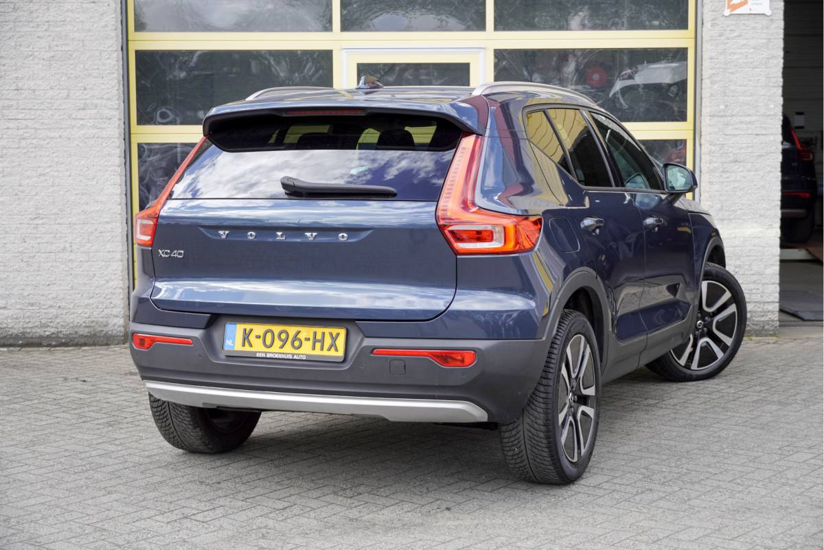 Volvo XC40 Volvo XC40 1.5 T2 Momentum BJ2021 Lmv 19″ | Led V+A | Pdc | App-Connect | Navi | Virtual cockpit | Climate control | Cruise control | Extra getint glas