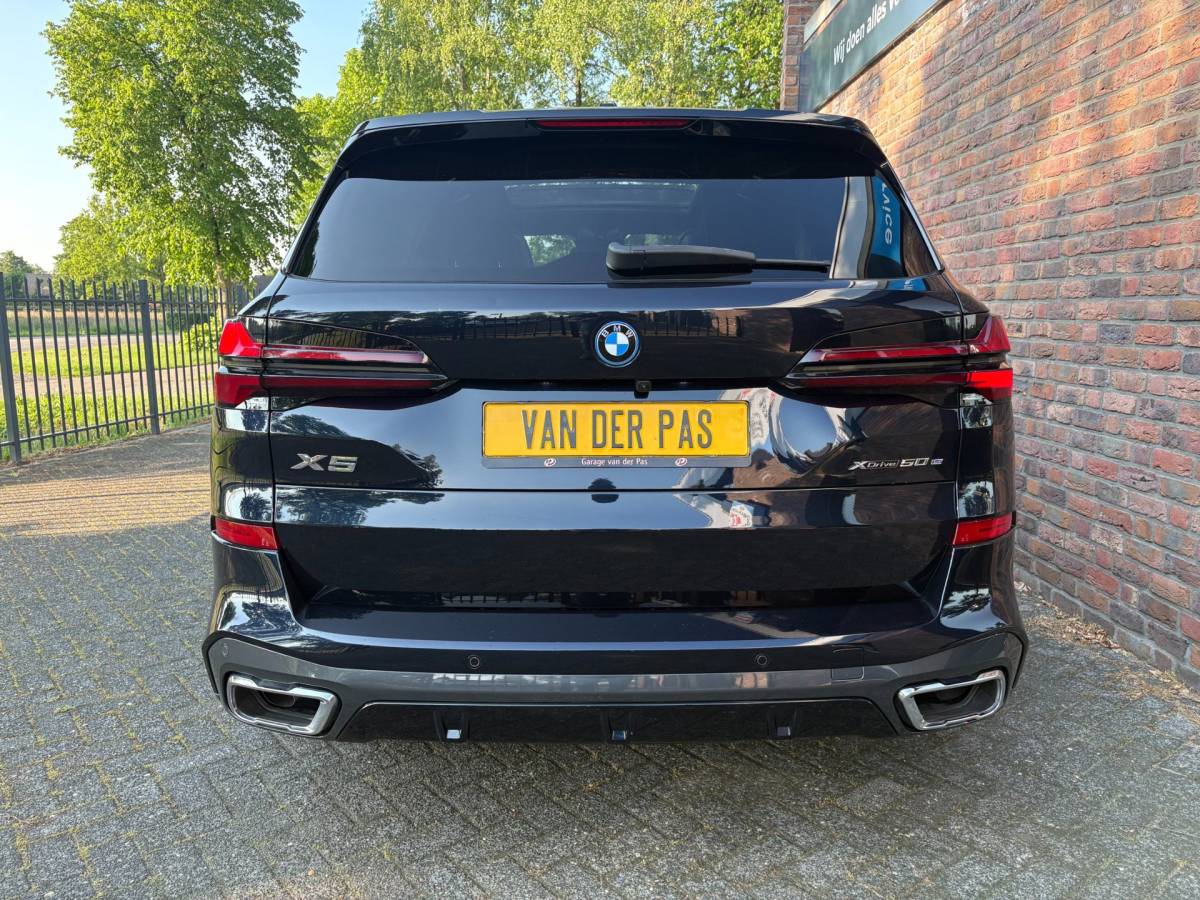 BMW X5 BMW X5 XDrive 50e M-sport|Sky Lounge|Harman Kardon|Driving assistant
