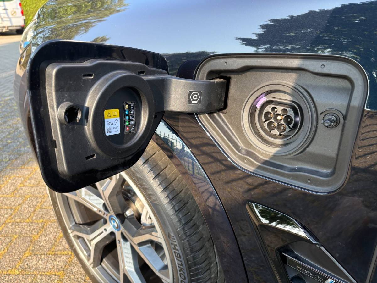 BMW X5 BMW X5 XDrive 50e M-sport|Sky Lounge|Harman Kardon|Driving assistant